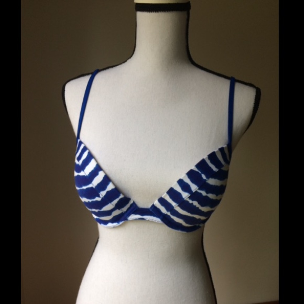 Hollister Bikini top and bottoms